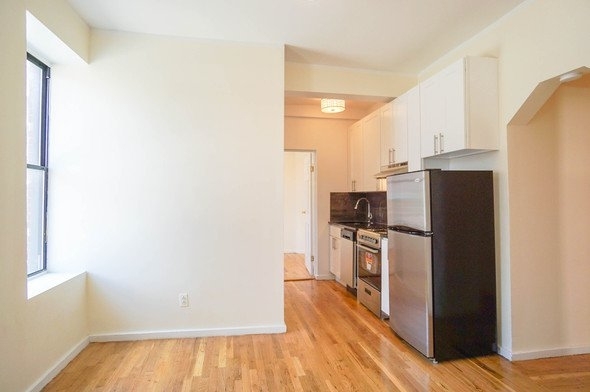 240 East 4th Street - Photo 5