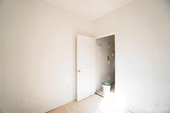 324 East 13th Street - Photo 5