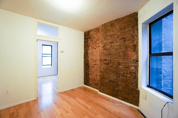 338 East 5th Street - Photo 3