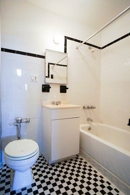 319 East 5th Street - Photo 3