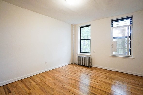 319 East 5th Street - Photo 2