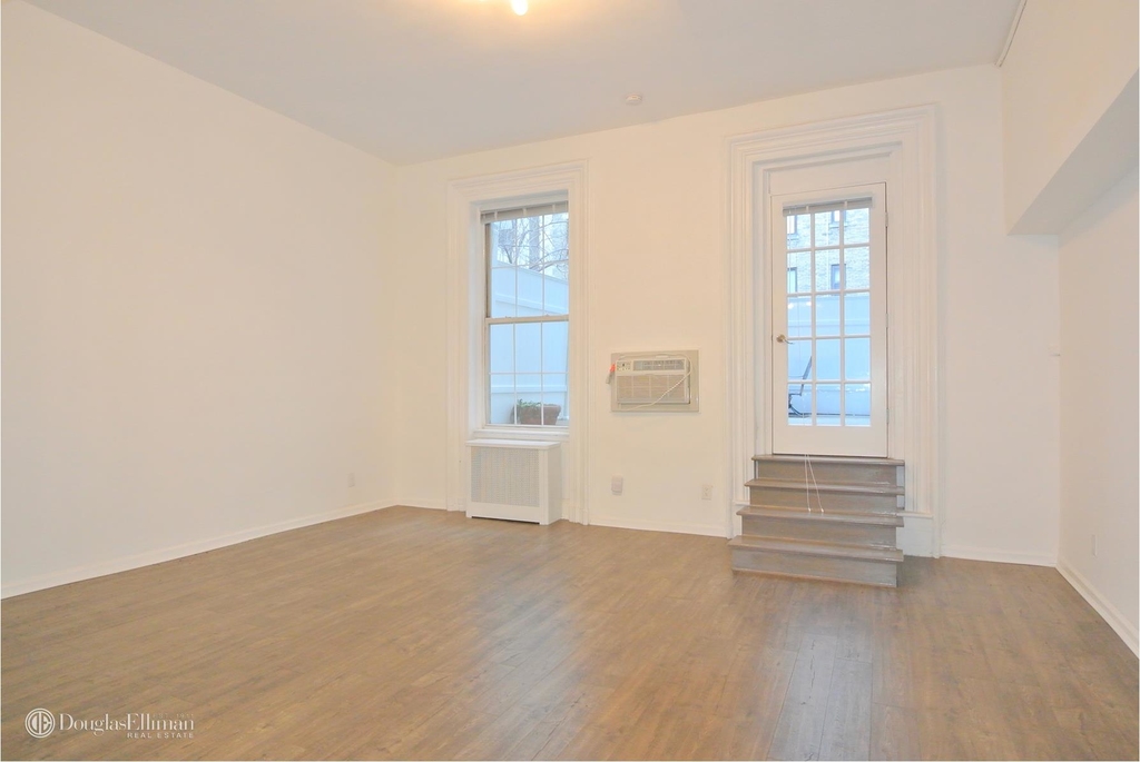 230 East 58th St - Photo 0