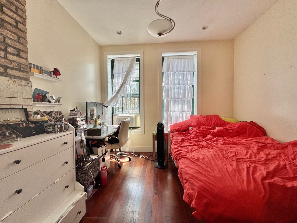 126 Grattan Street - Photo 7