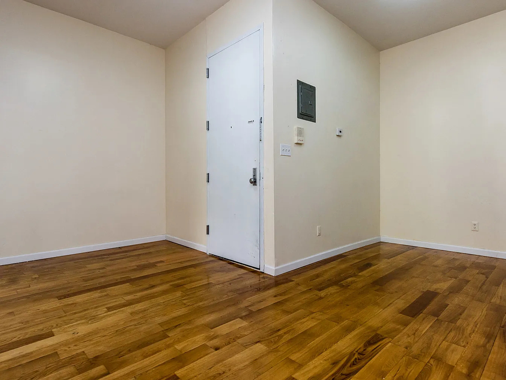 229 Jefferson Street - Photo 6