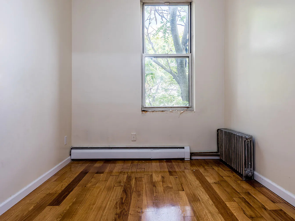 229 Jefferson Street - Photo 3