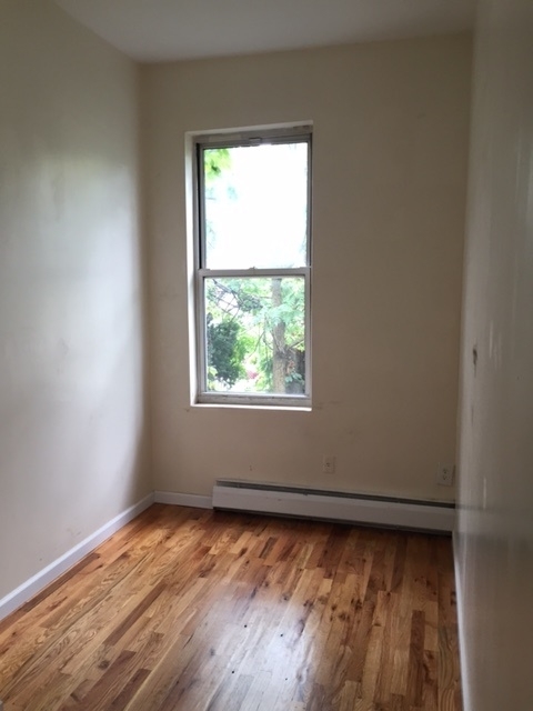 229 Jefferson Street - Photo 4