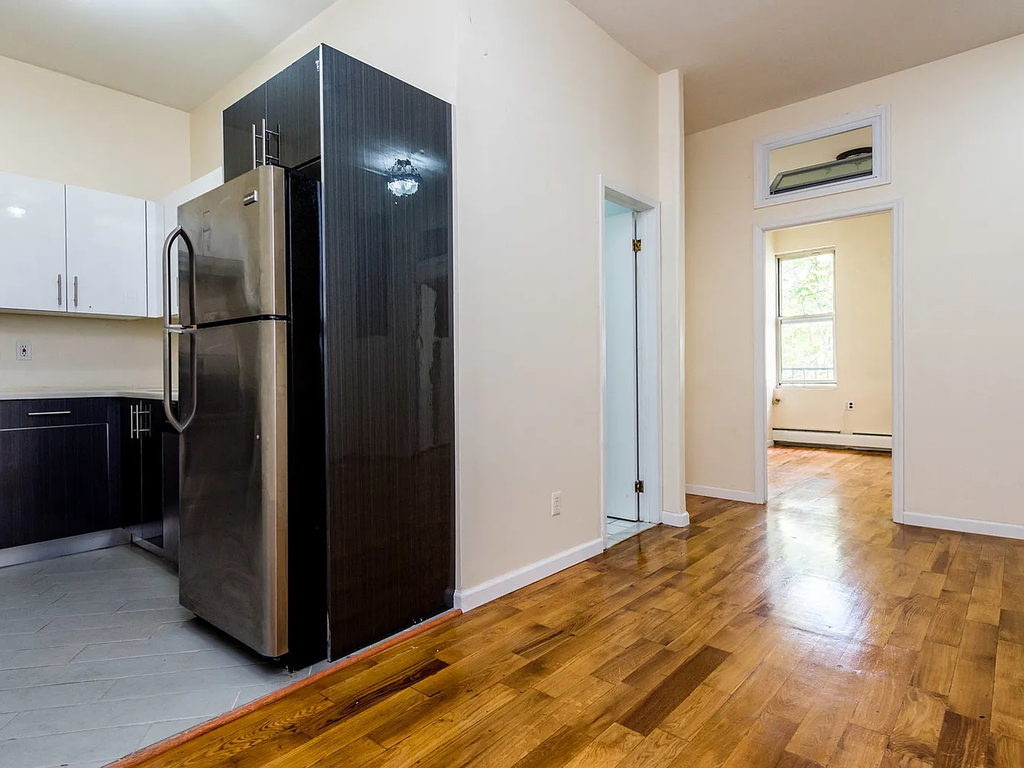 229 Jefferson Street - Photo 0