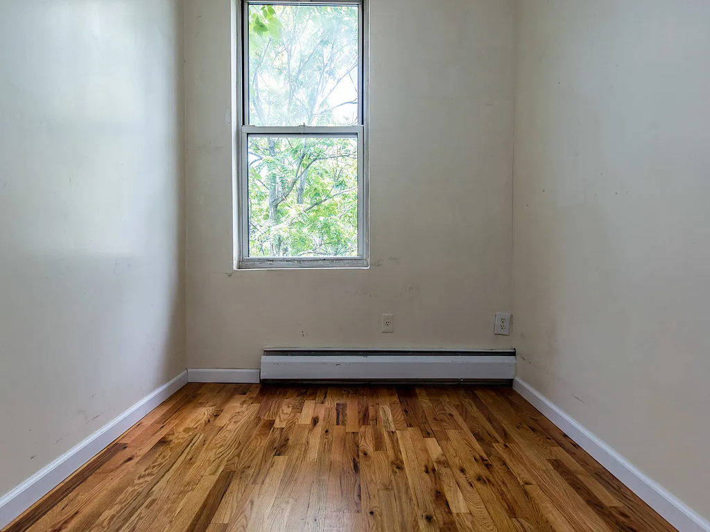229 Jefferson Street - Photo 4