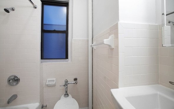 19 West 69th Street - Photo 2