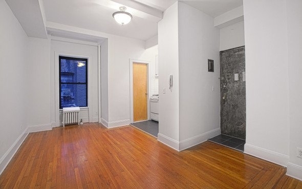 19 West 69th Street - Photo 3