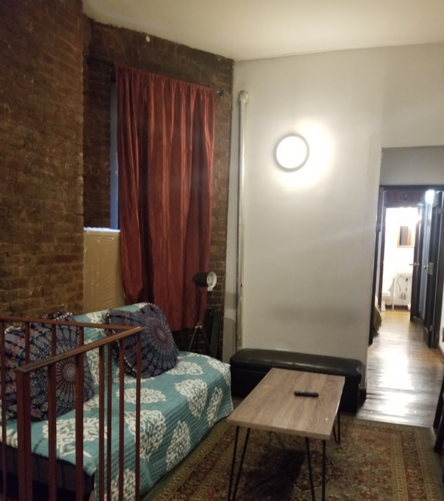 516 East 12th Street - Photo 1