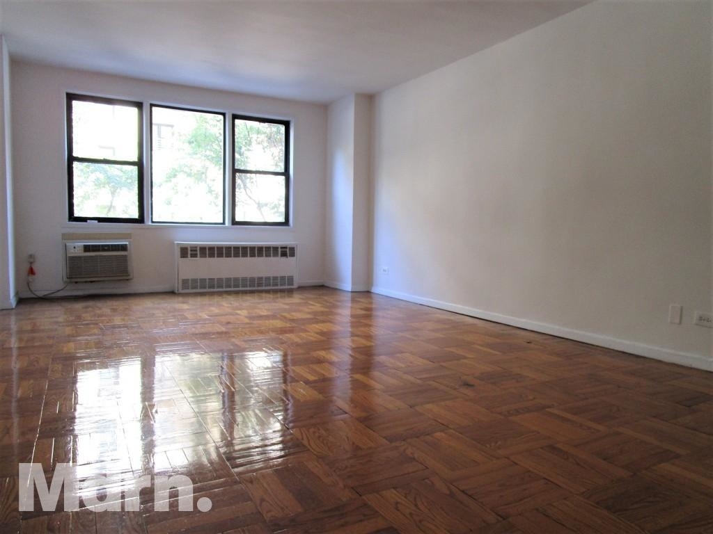 150 East 18th Street - Photo 0