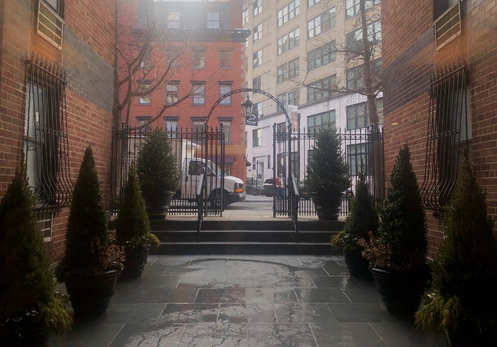 151 West 16th Street - Photo 9