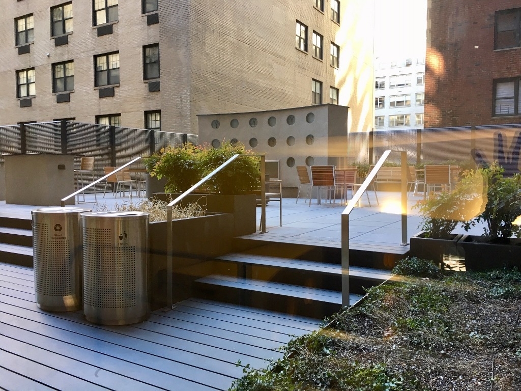 East 79th Street - Photo 10