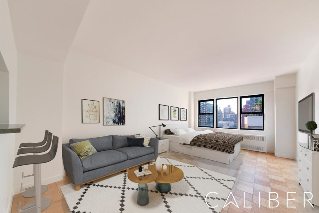 236 East 36th Street - Photo 0