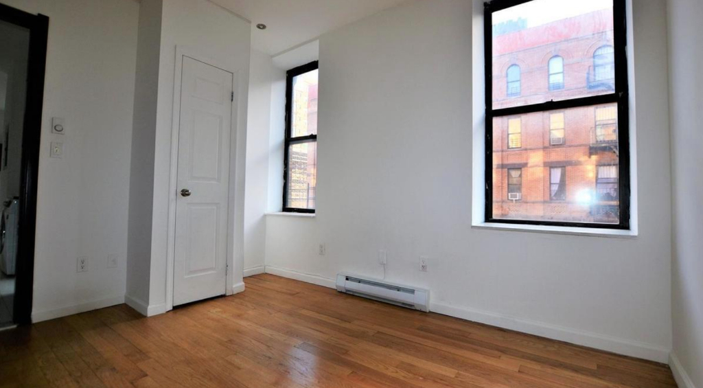 965 Amsterdam Ave - Photo 4