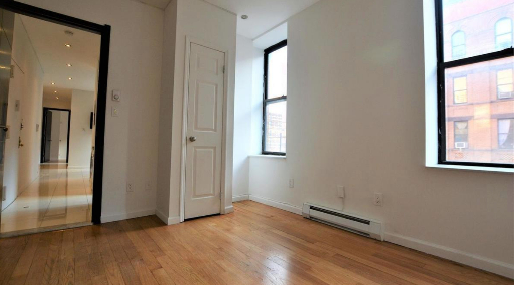 965 Amsterdam Ave - Photo 3