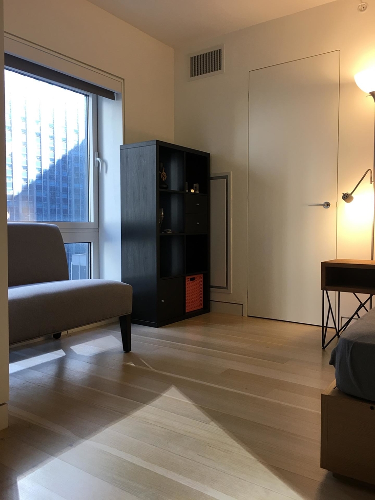 135 West 52nd St - Photo 6