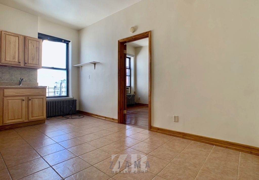 1325 Pacific Street - Photo 3