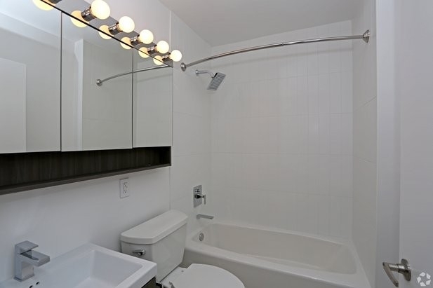 410 W 53rd St. - Photo 7