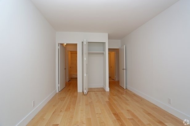 410 W 53rd St. - Photo 3