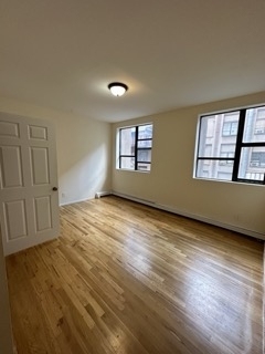 274 Willoughby Ave. - Photo 7