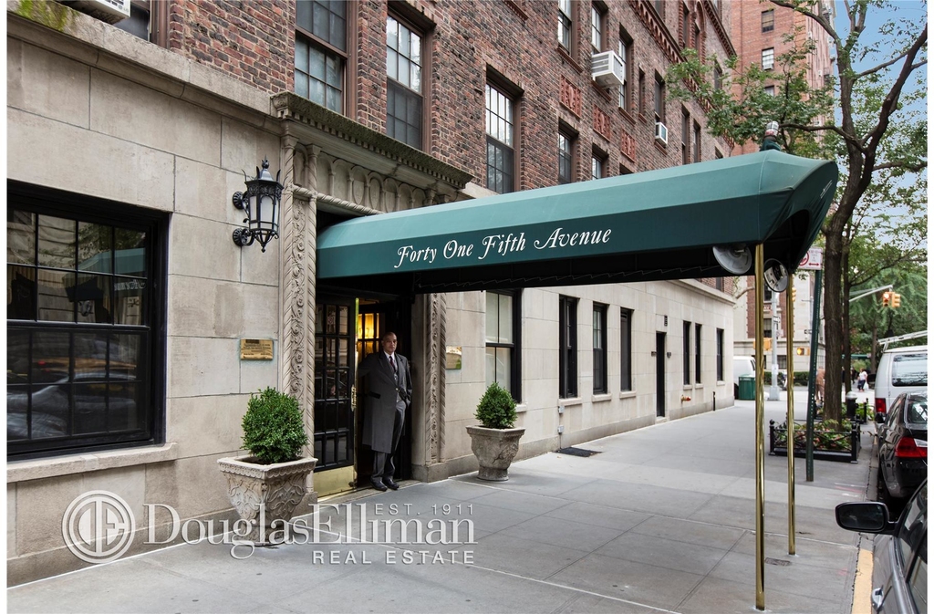 41 Fifth Avenue - Photo 8