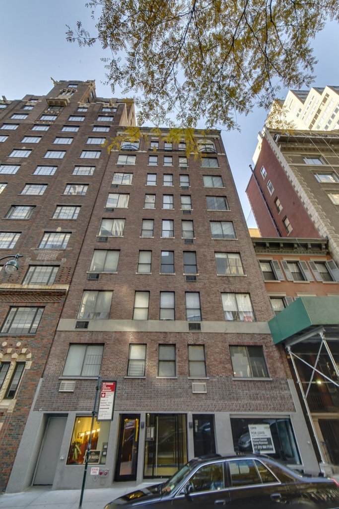 114 East 40th Street - Photo 6