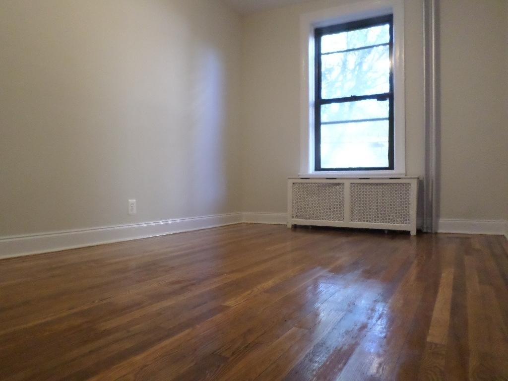 25-23 31st Avenue - Photo 3