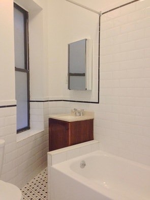 209 West 21st Street - Photo 3