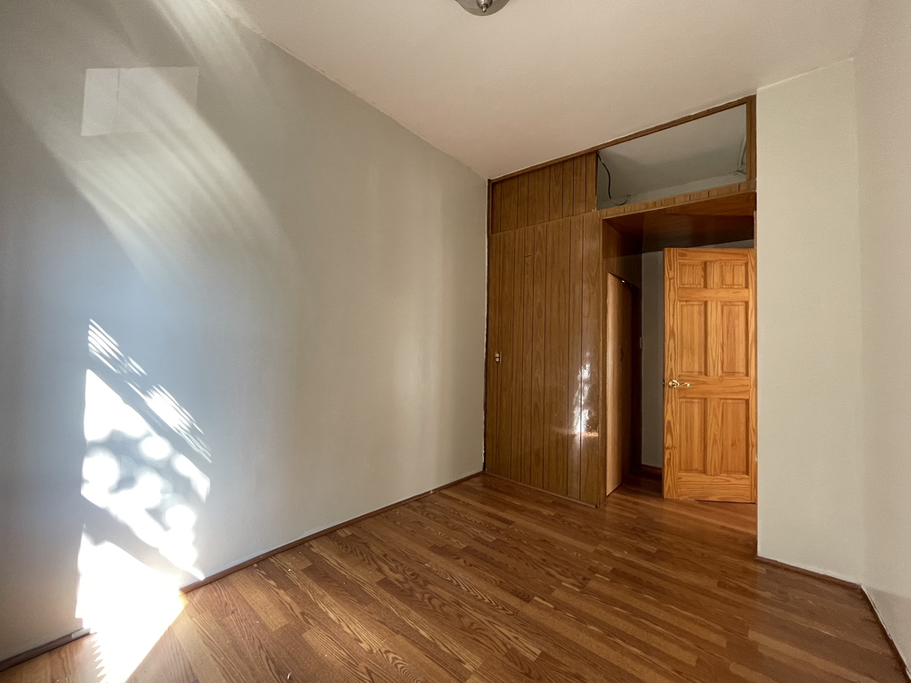 790 Seneca Avenue - Photo 10