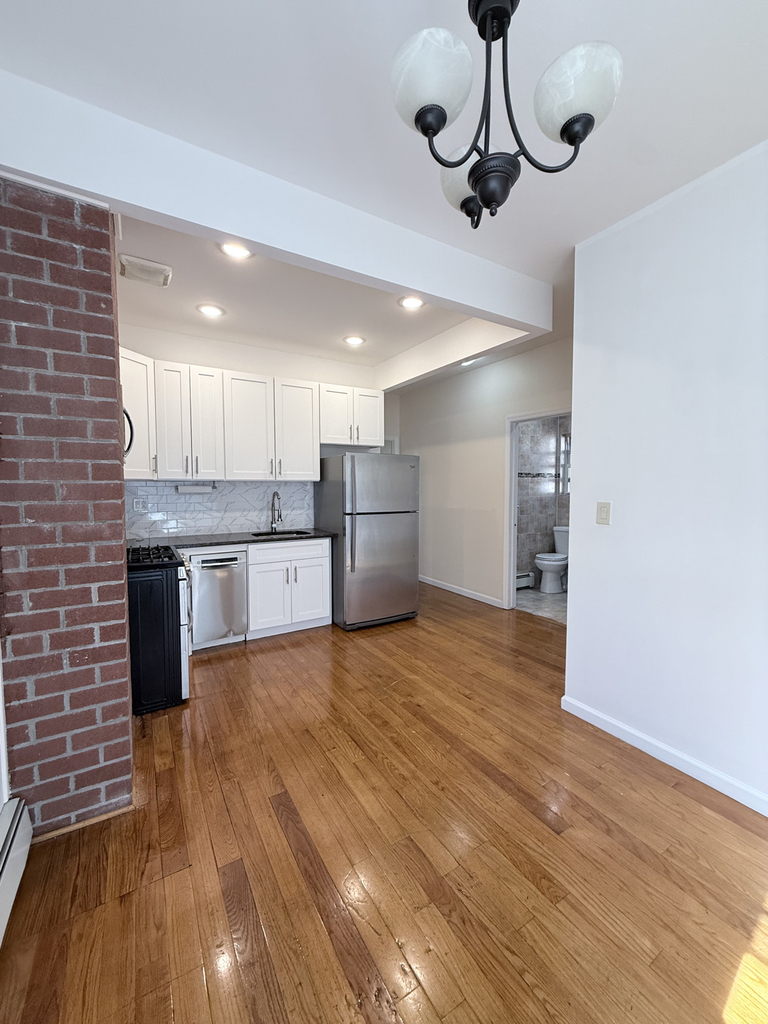 Ditmars Blvd and 75th St - Photo 1