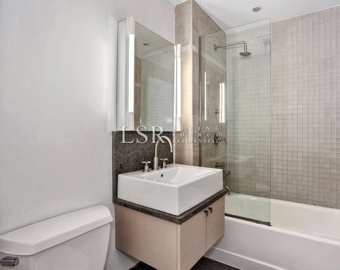 120 Greenwich Street - Photo 3