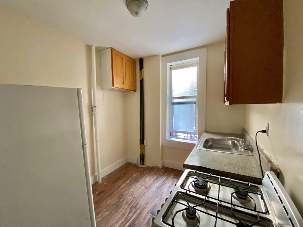 401 East 21st Street - Photo 1
