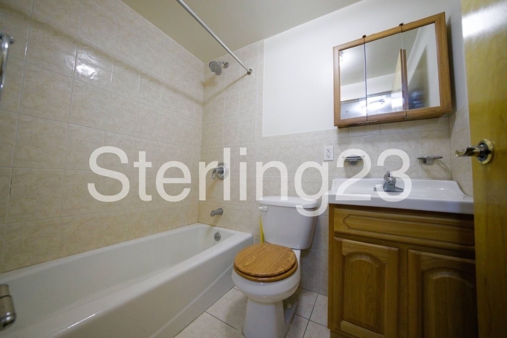 31-32 31st Street - Photo 4