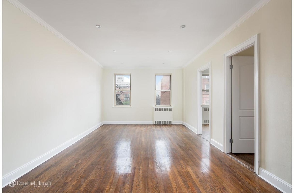 330 East 53rd Street - Photo 1