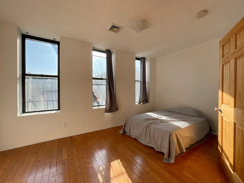 155 East 108th Street - Photo 7