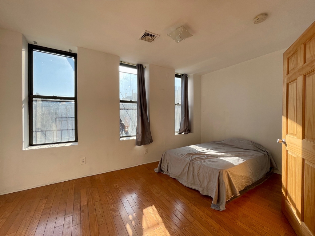 155 East 108th Street - Photo 3