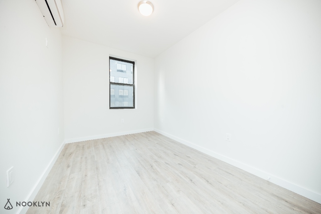 576 Washington Avenue - Photo 6