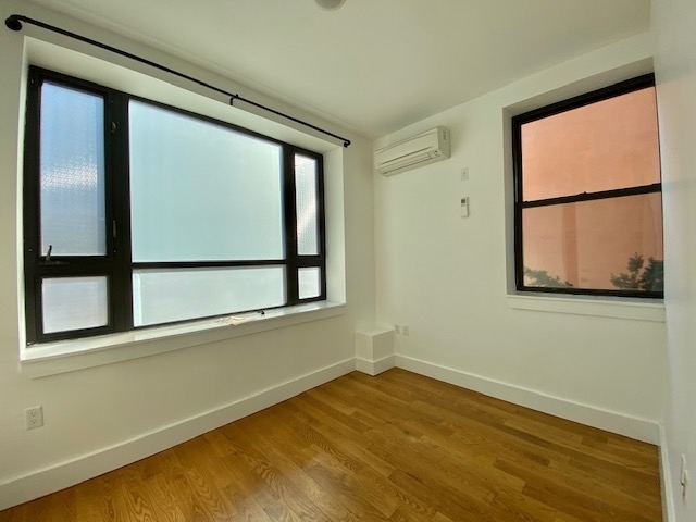 69 Ten Eyck Street - Photo 3