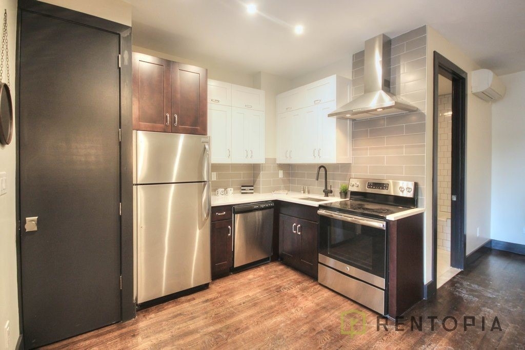 276 Nostrand - Photo 3