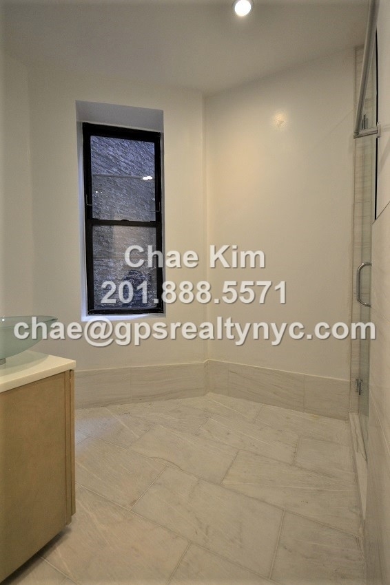 163 West 80th Street - Photo 9