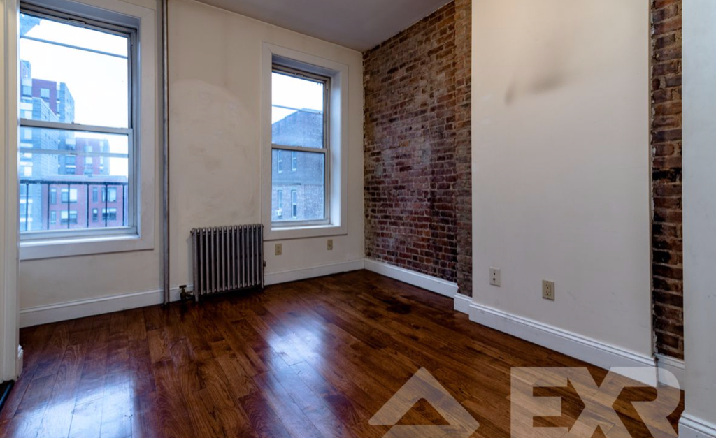 23 Adelphi St - Photo 8