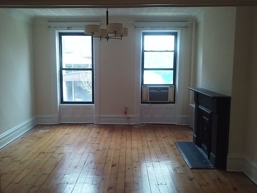 505 Henry St - Photo 2