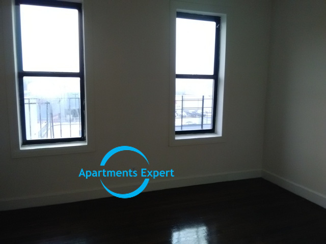 213 West 238th St - Photo 6