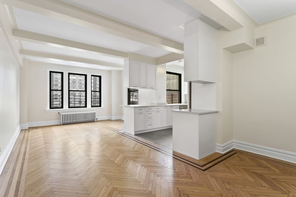 210 East 68th Street - Photo 0