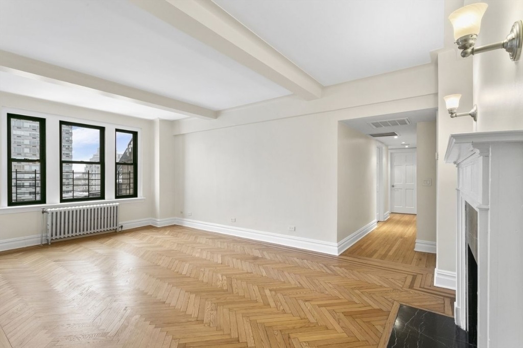 210 East 68th Street - Photo 2