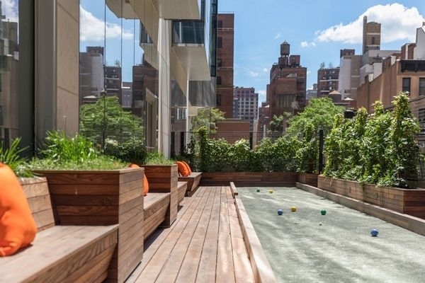 225 East 39th Street - Photo 2