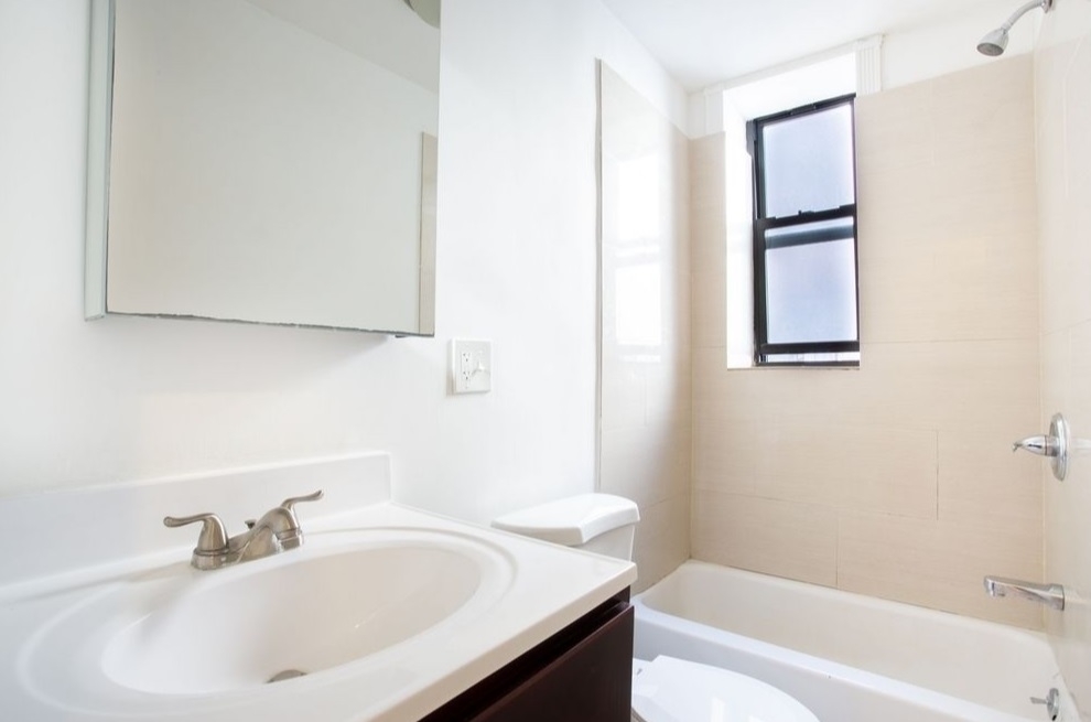 159 East 92nd street - Photo 3