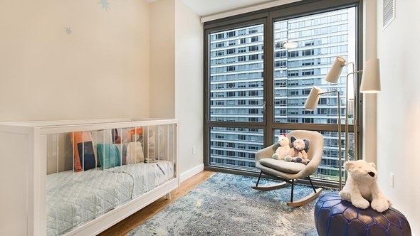 606 W 57 St - Photo 7